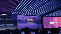 三台设置装备摆设不异的AIPC同时解答2024年高考数